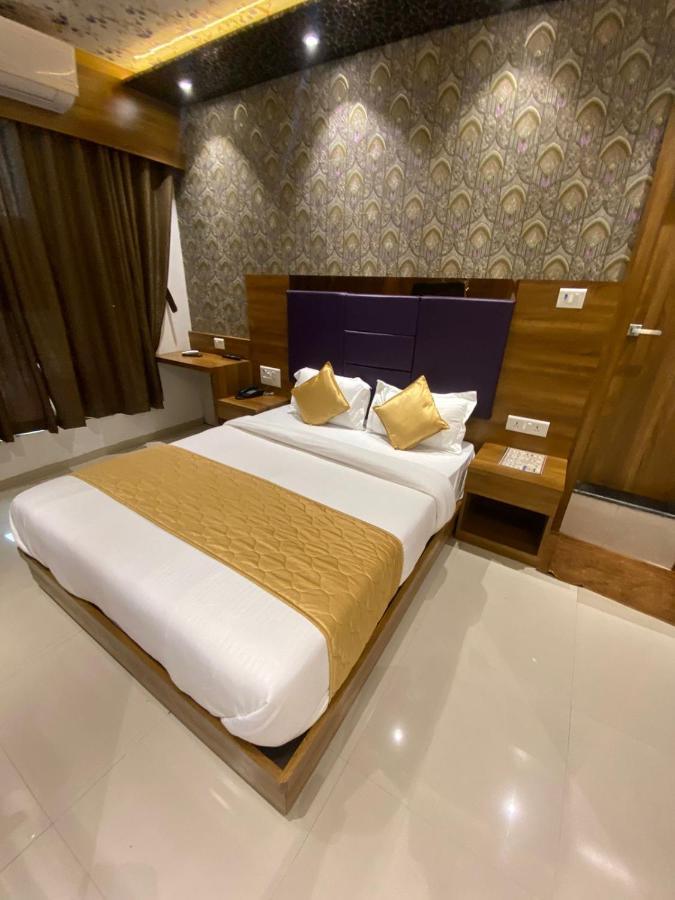 Hotel Bkc Crown - Near Trade Centre, Visa Consulate مومباي المظهر الخارجي الصورة