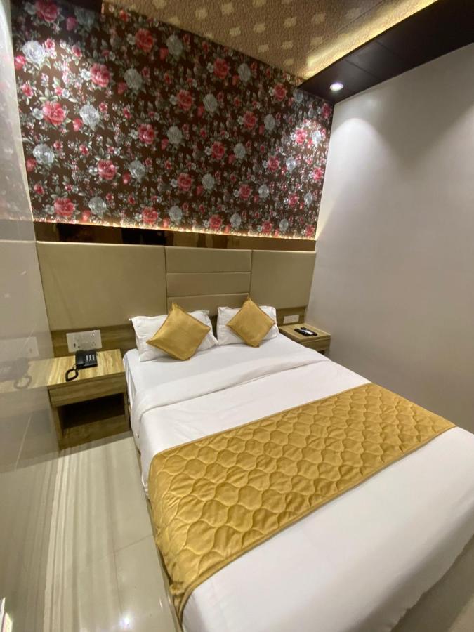 Hotel Bkc Crown - Near Trade Centre, Visa Consulate مومباي المظهر الخارجي الصورة